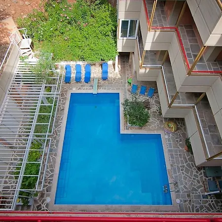 מלון דירות Apollonia 4*